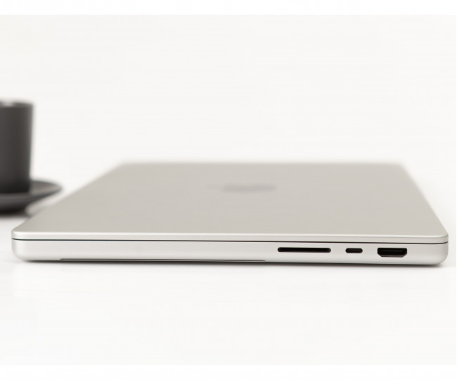 MacBook Pro 14" Silver 2023 (MR7K3) б/у